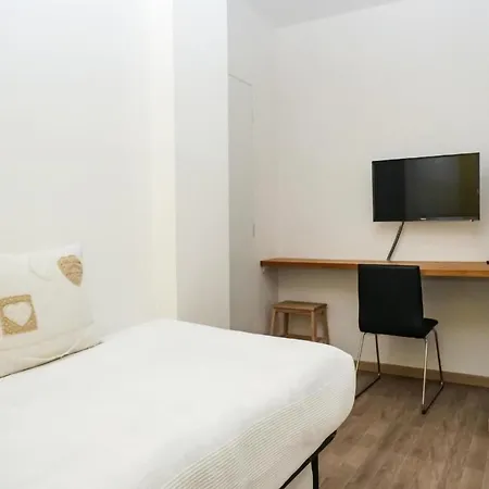 Lia Cinque Terre Wave